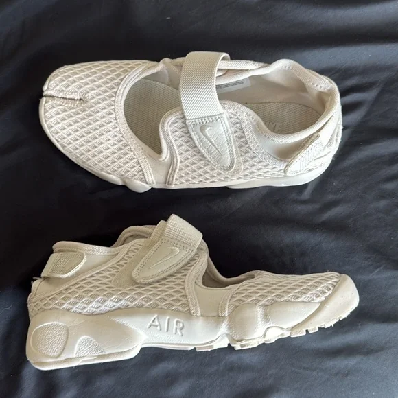 Nike Air Rift - Picture 2 of 6